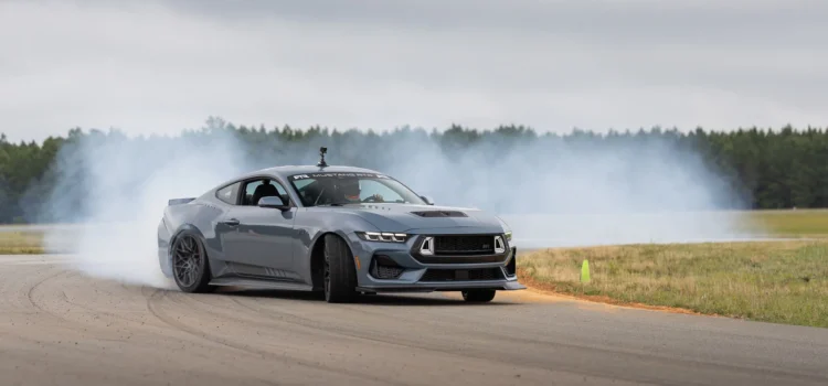 RTR Mustang REALLY drifting
