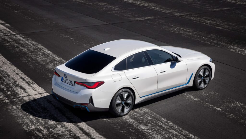 BMW i4 - Acceleramota BMW i4